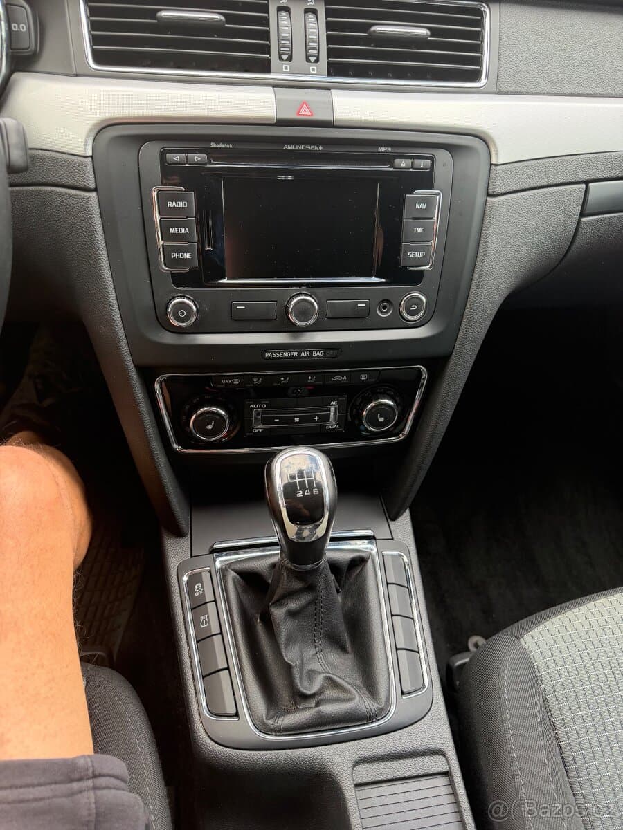 2012 Škoda SUPERB - 10