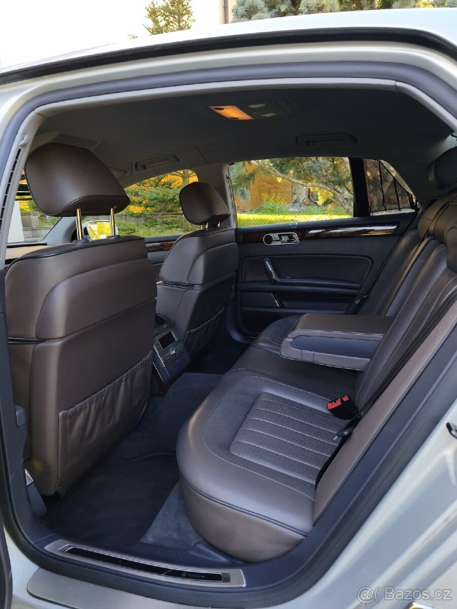 2011 Volkswagen PHAETON - 10