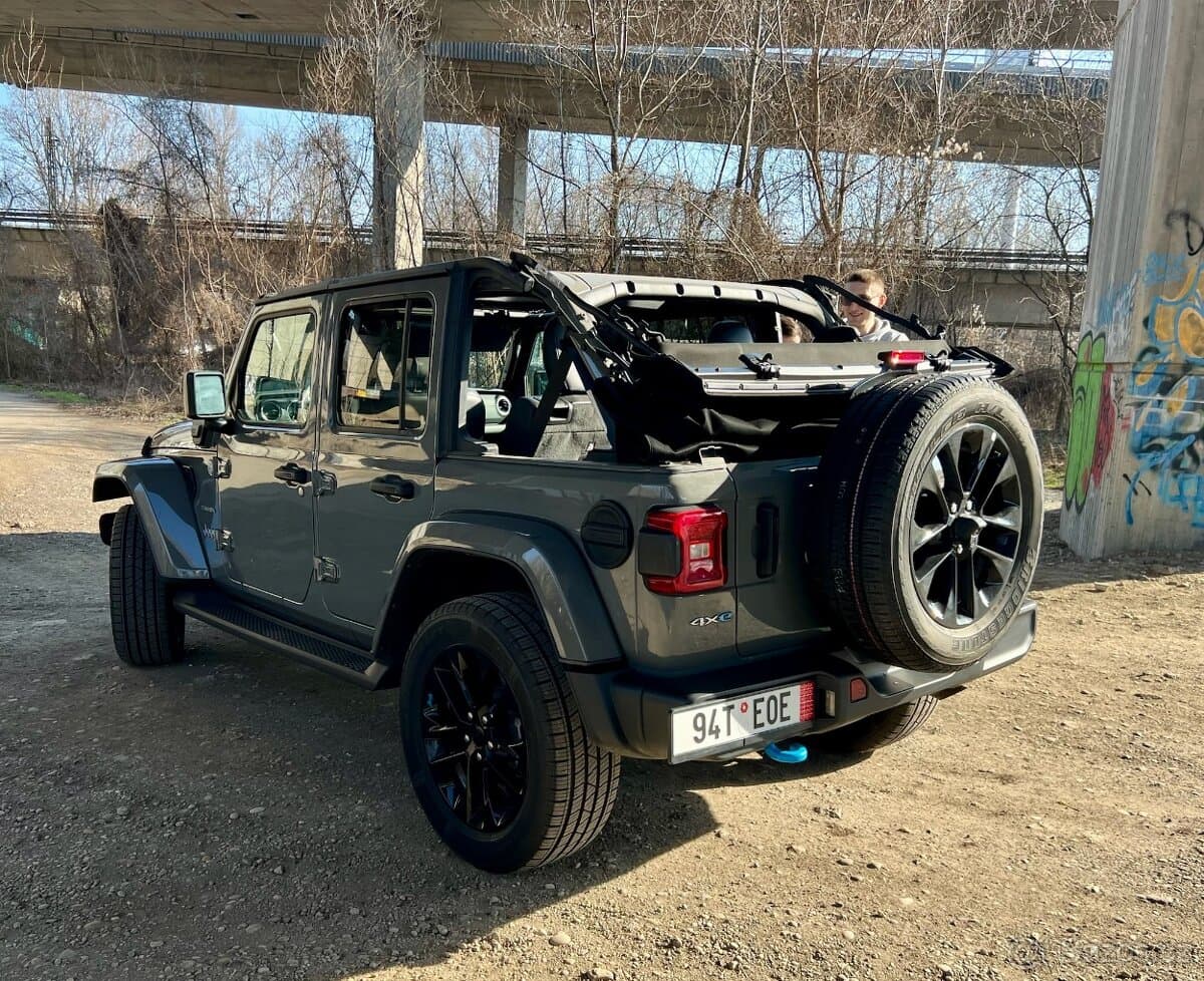 2022 Jeep WRANGLER - 10