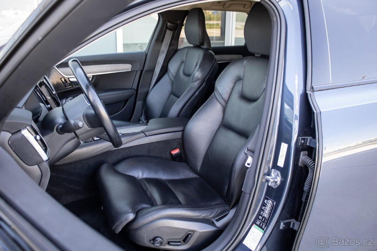 2021 Volvo V90 - 10