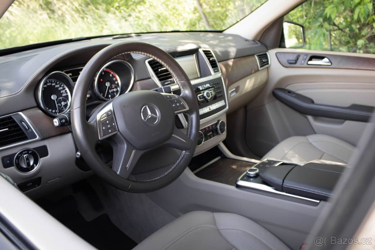 2015 Mercedes-Benz M-CLASS - 10