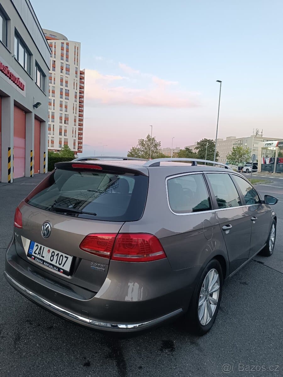 Volkswagen PASSAT - 10