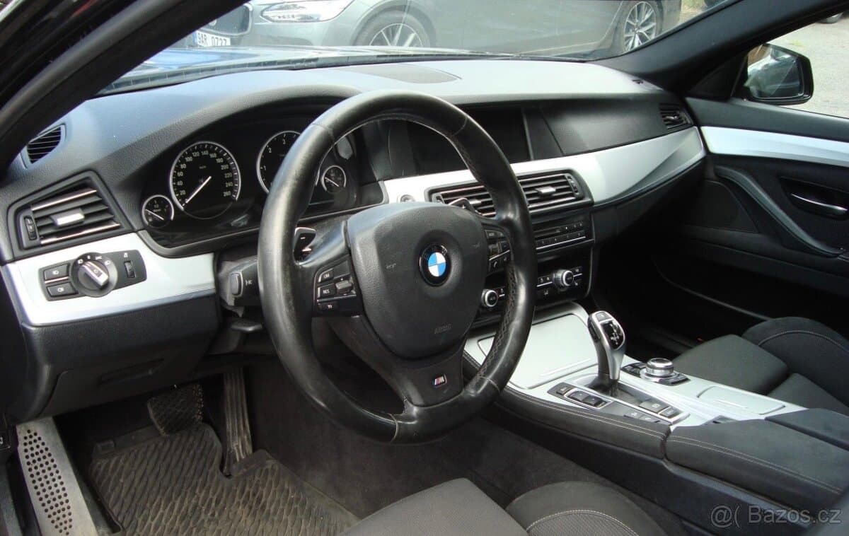 2013 BMW 5-SERIES - 10