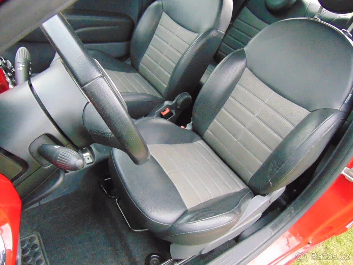 2010 Fiat 500 - 10