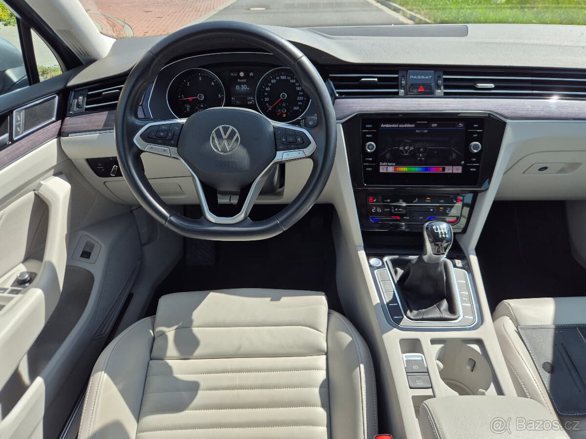2021 Volkswagen PASSAT - 10
