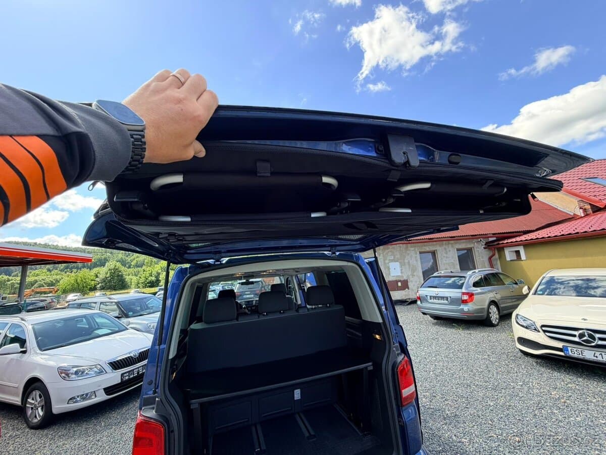 Volkswagen MULTIVAN - 10