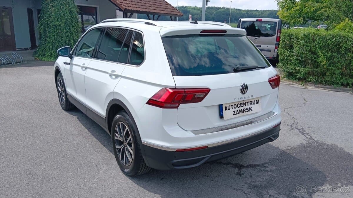 2023 Volkswagen TIGUAN - 10