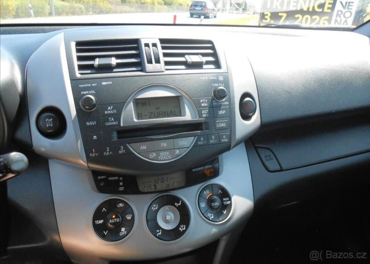 2007 Toyota RAV4 - 10