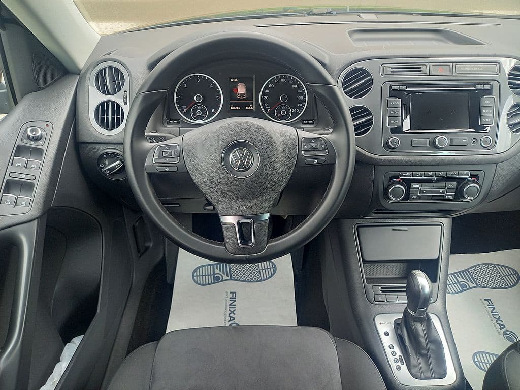 2015 Volkswagen TIGUAN - 10
