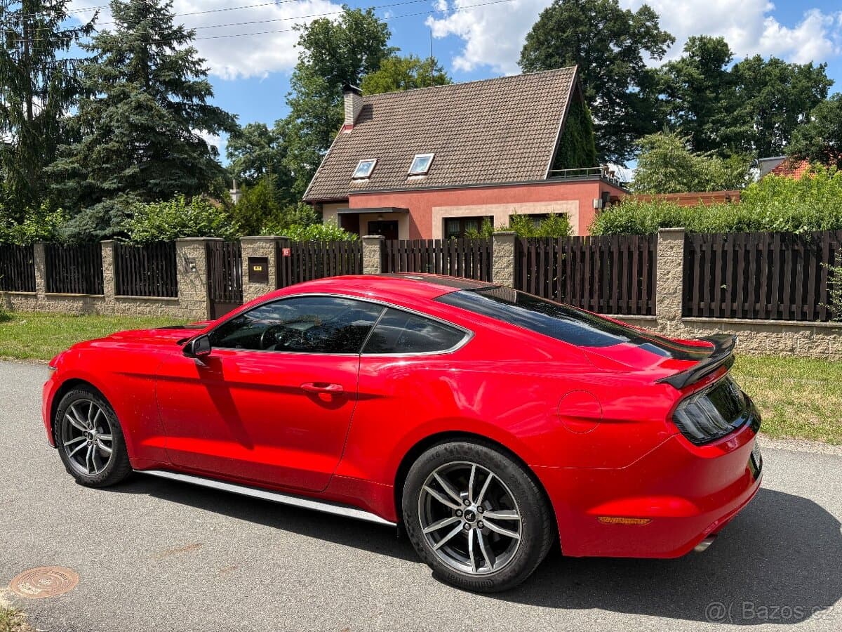 2016 Ford MUSTANG - 10