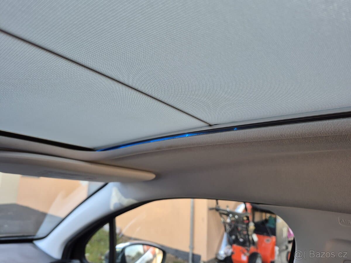 2014 Peugeot 2008 - 10