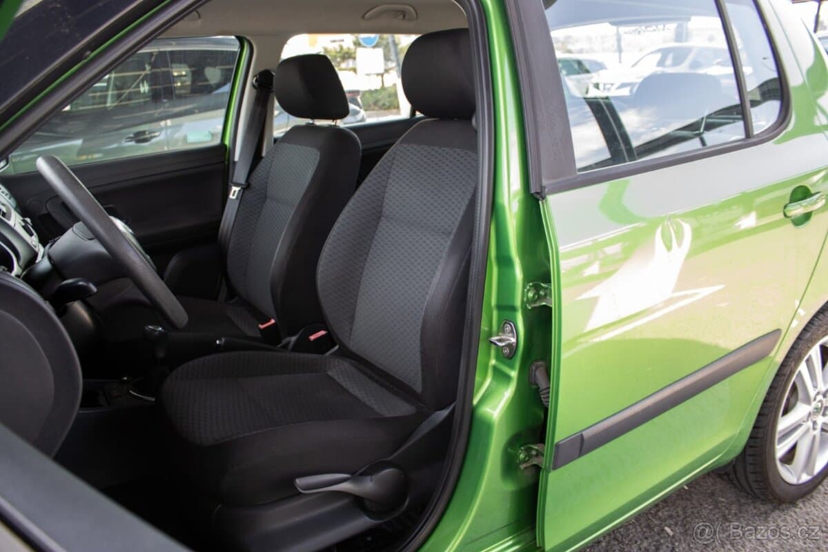 2011 Škoda FABIA - 10