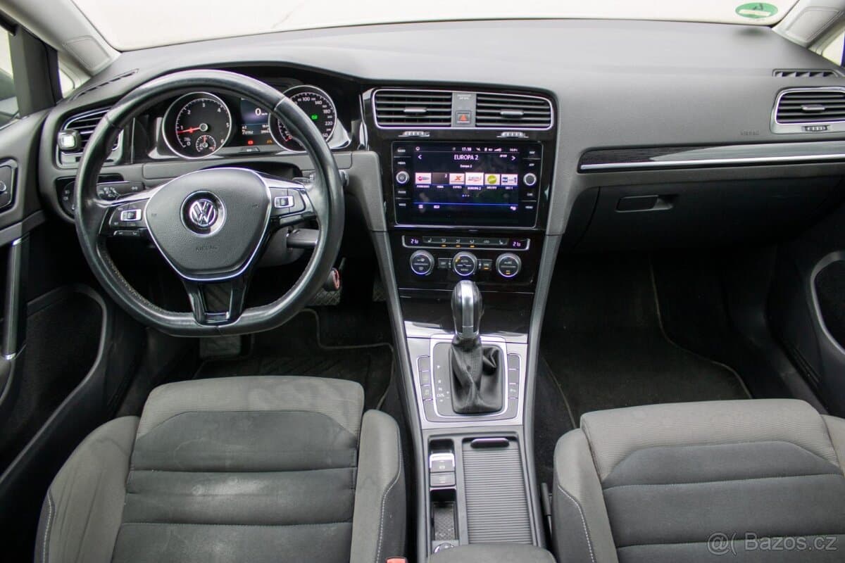 2017 Volkswagen GOLF - 10