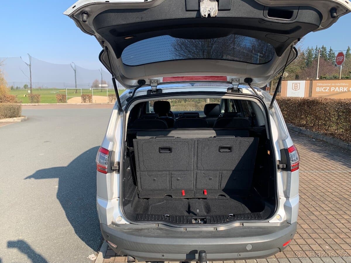 2010 Ford S-MAX - 10