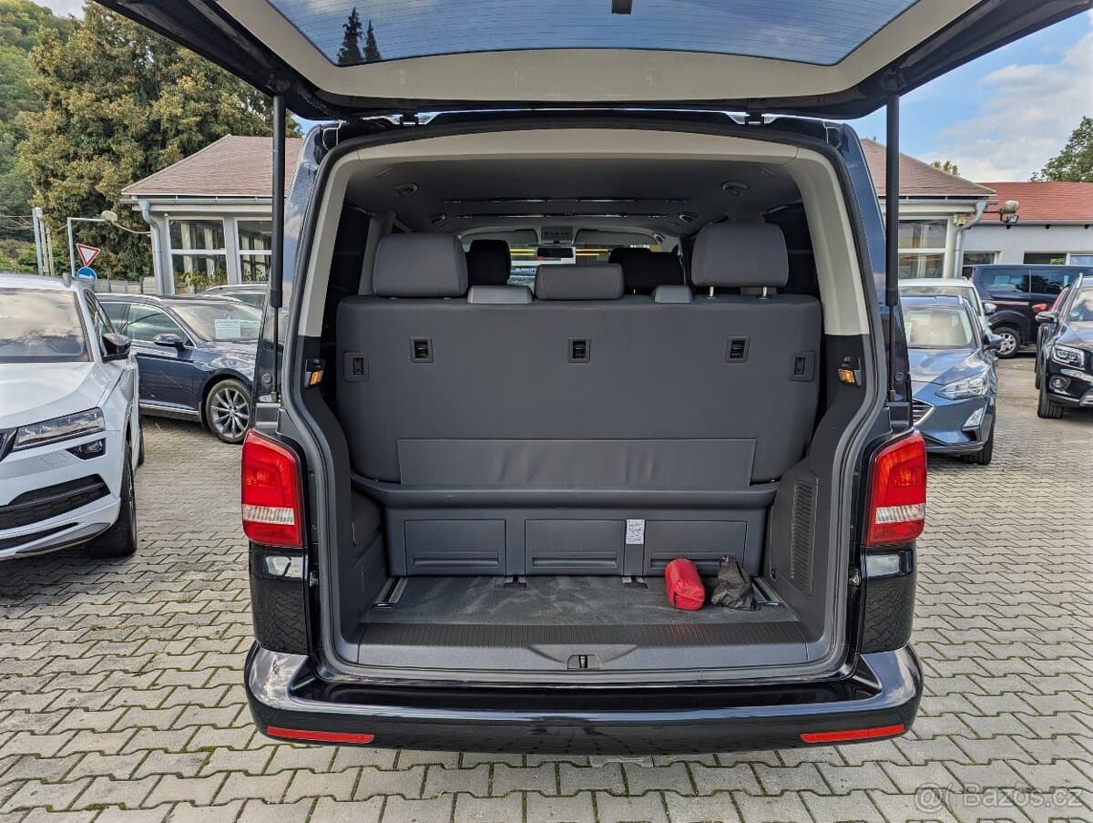 2015 Volkswagen MULTIVAN - 10