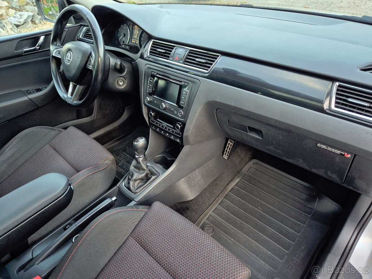 2014 Škoda RAPID - 10