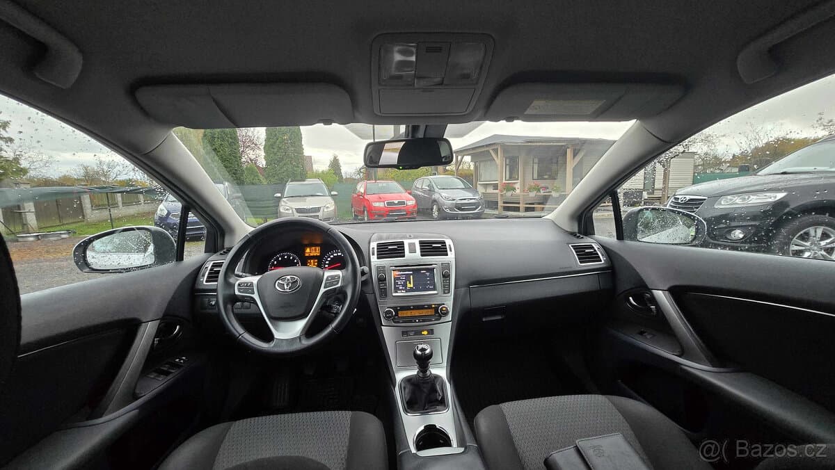 2013 Toyota AVENSIS - 10