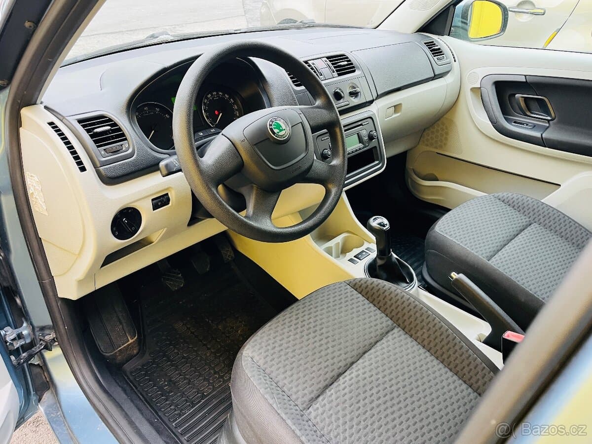 2011 Škoda FABIA - 10