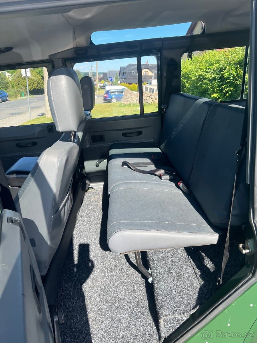 2001 Land Rover DEFENDER - 10