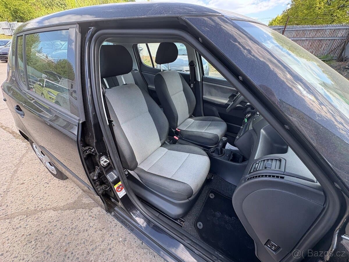 2011 Škoda FABIA - 10