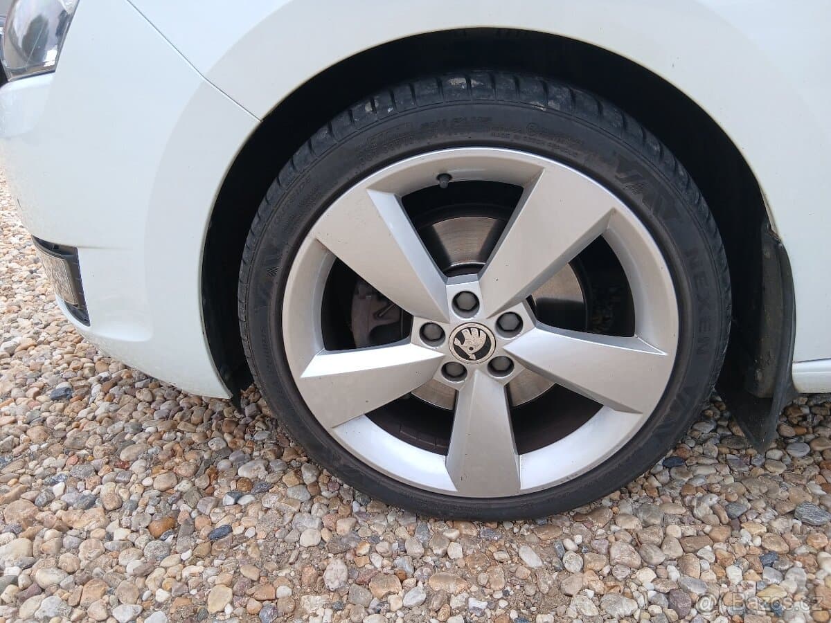 2016 Škoda RAPID - 10