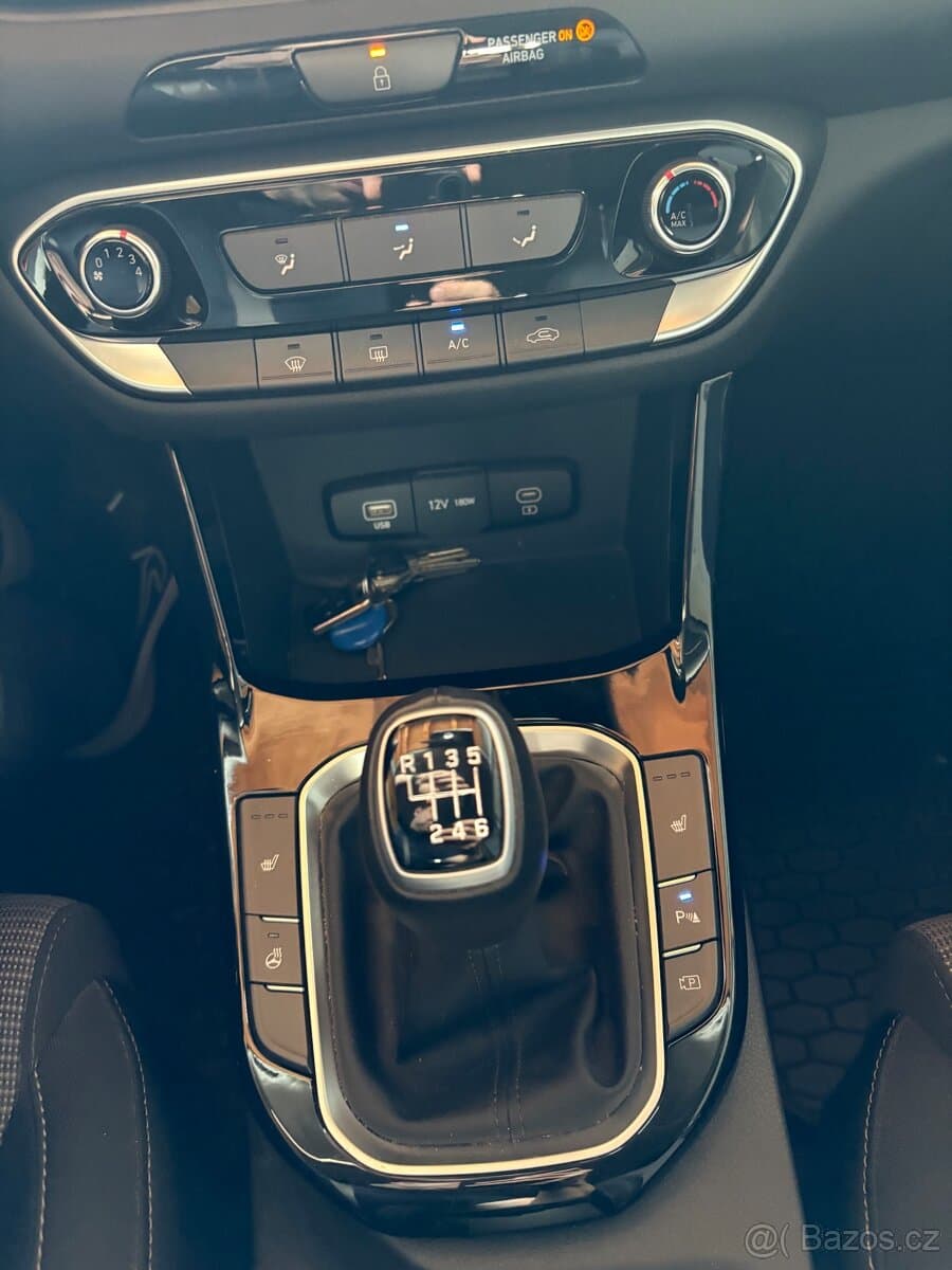 Hyundai i30 - 10