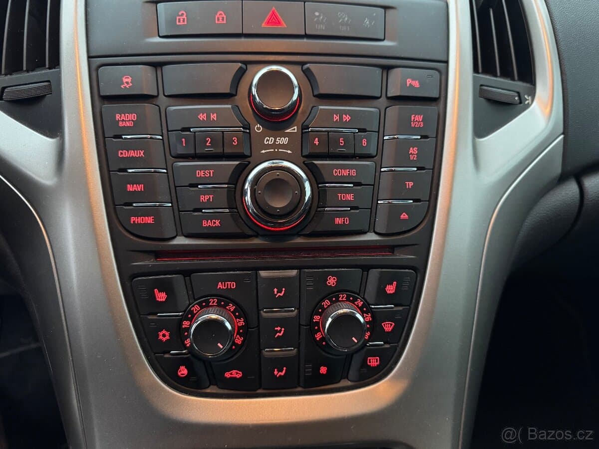 2011 Opel ASTRA - 10