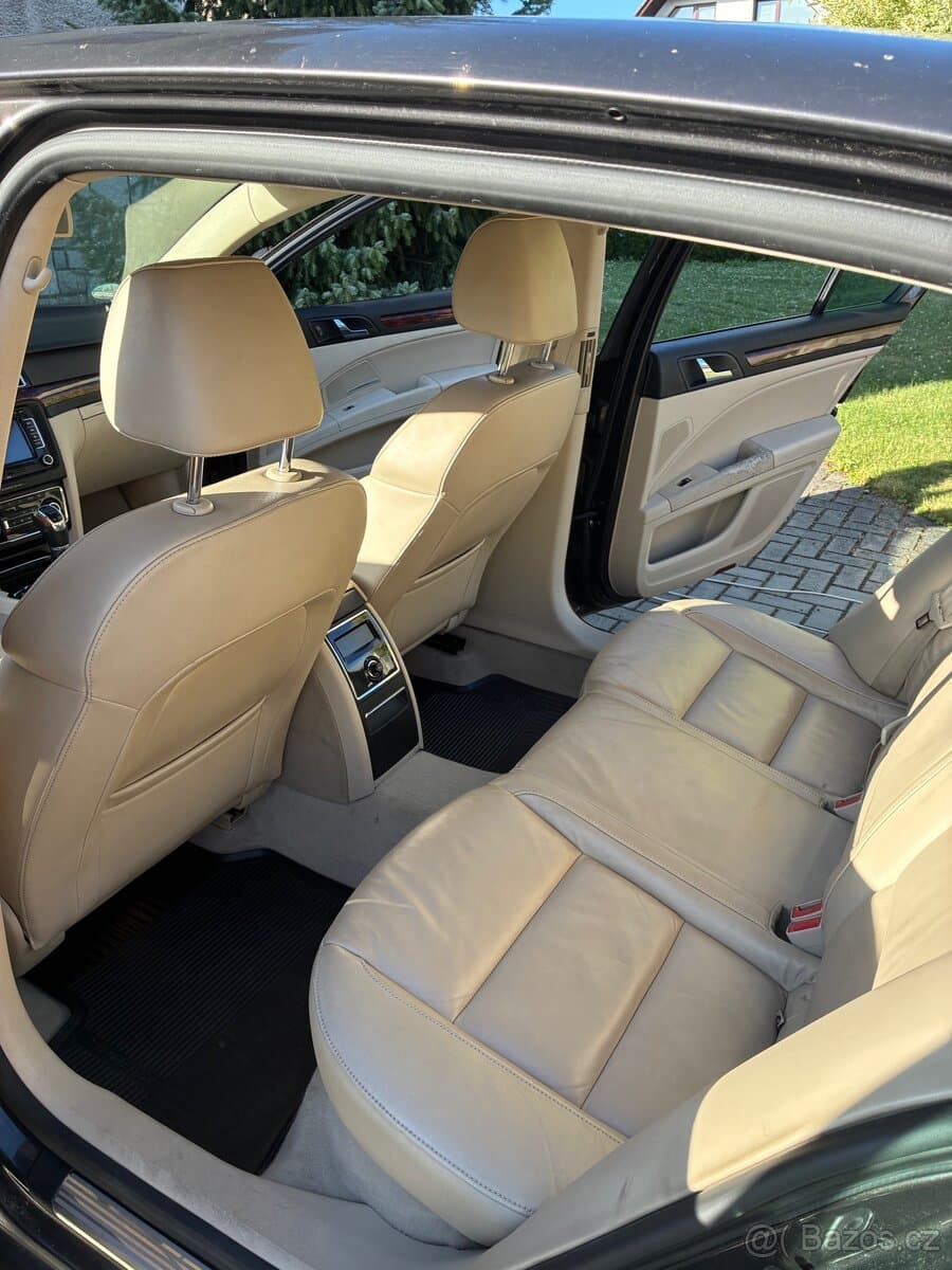 2009 Škoda SUPERB - 10