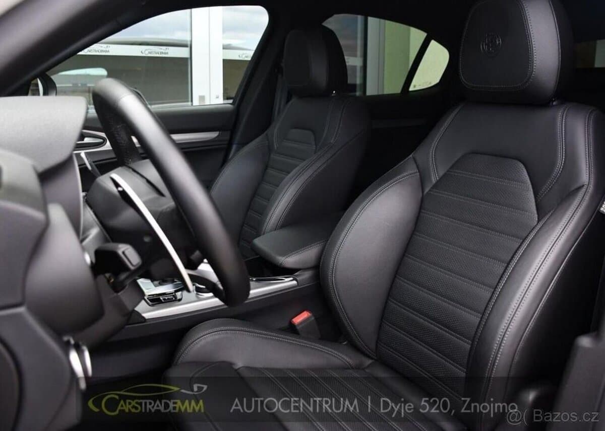 2024 Alfa Romeo STELVIO - 10