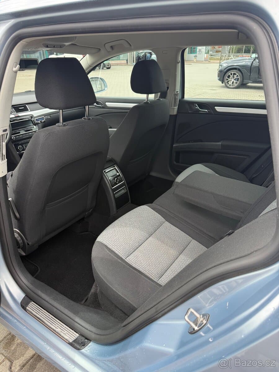 2012 Škoda SUPERB - 10