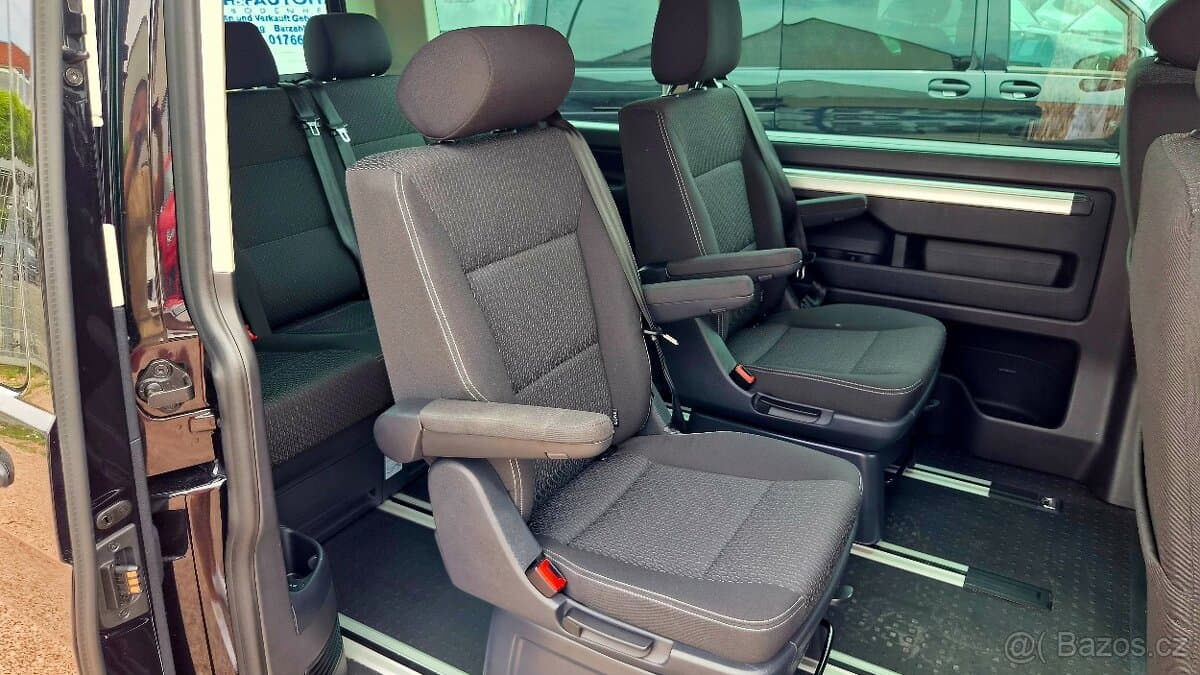 2016 Volkswagen MULTIVAN - 10
