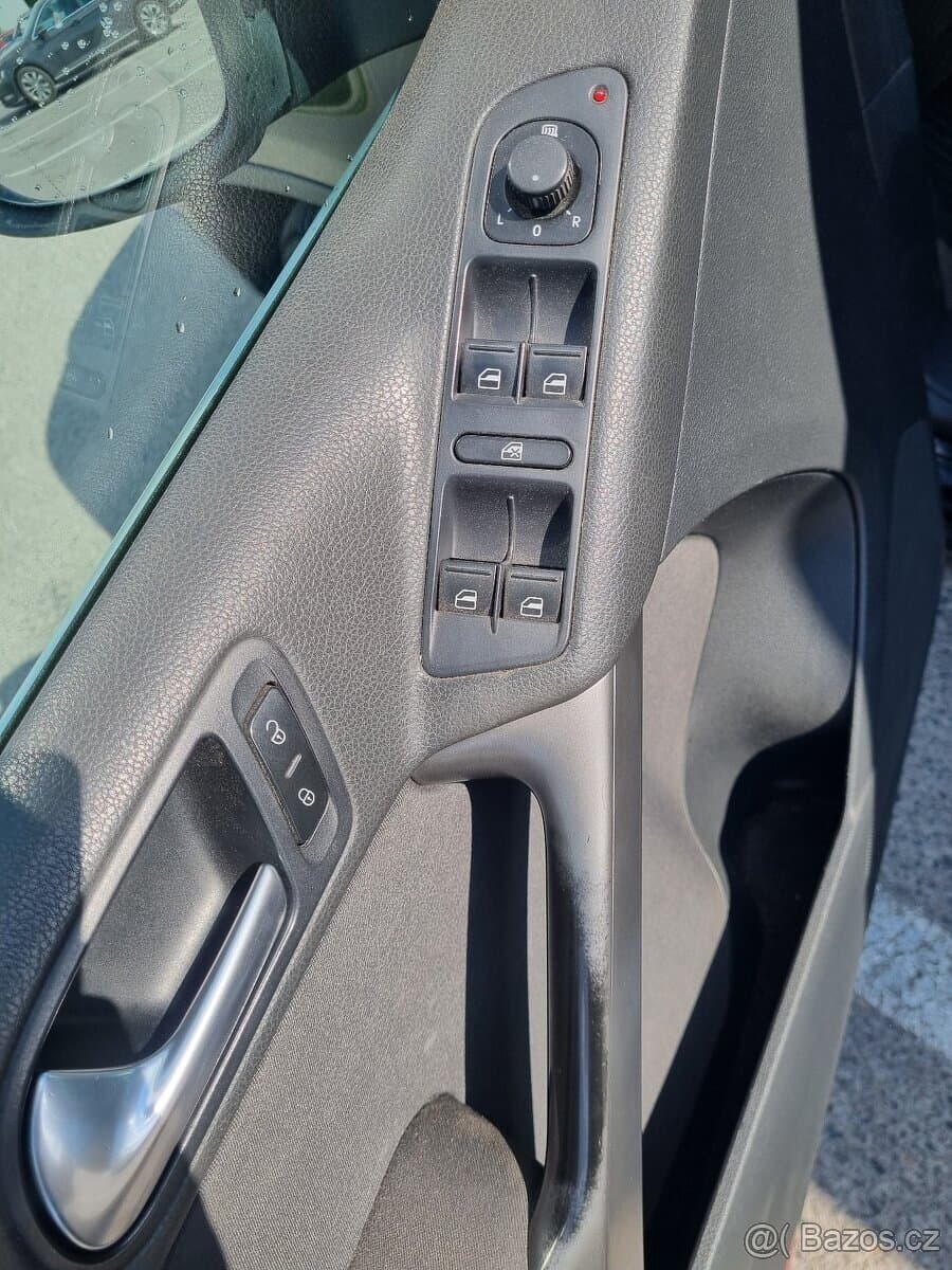 2009 Volkswagen TIGUAN - 10