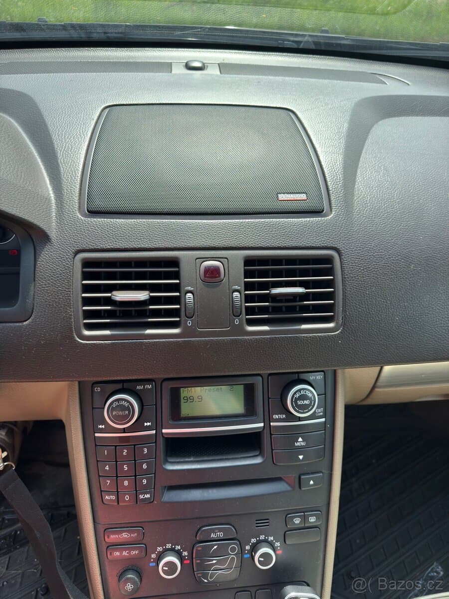Volvo XC90 - 10
