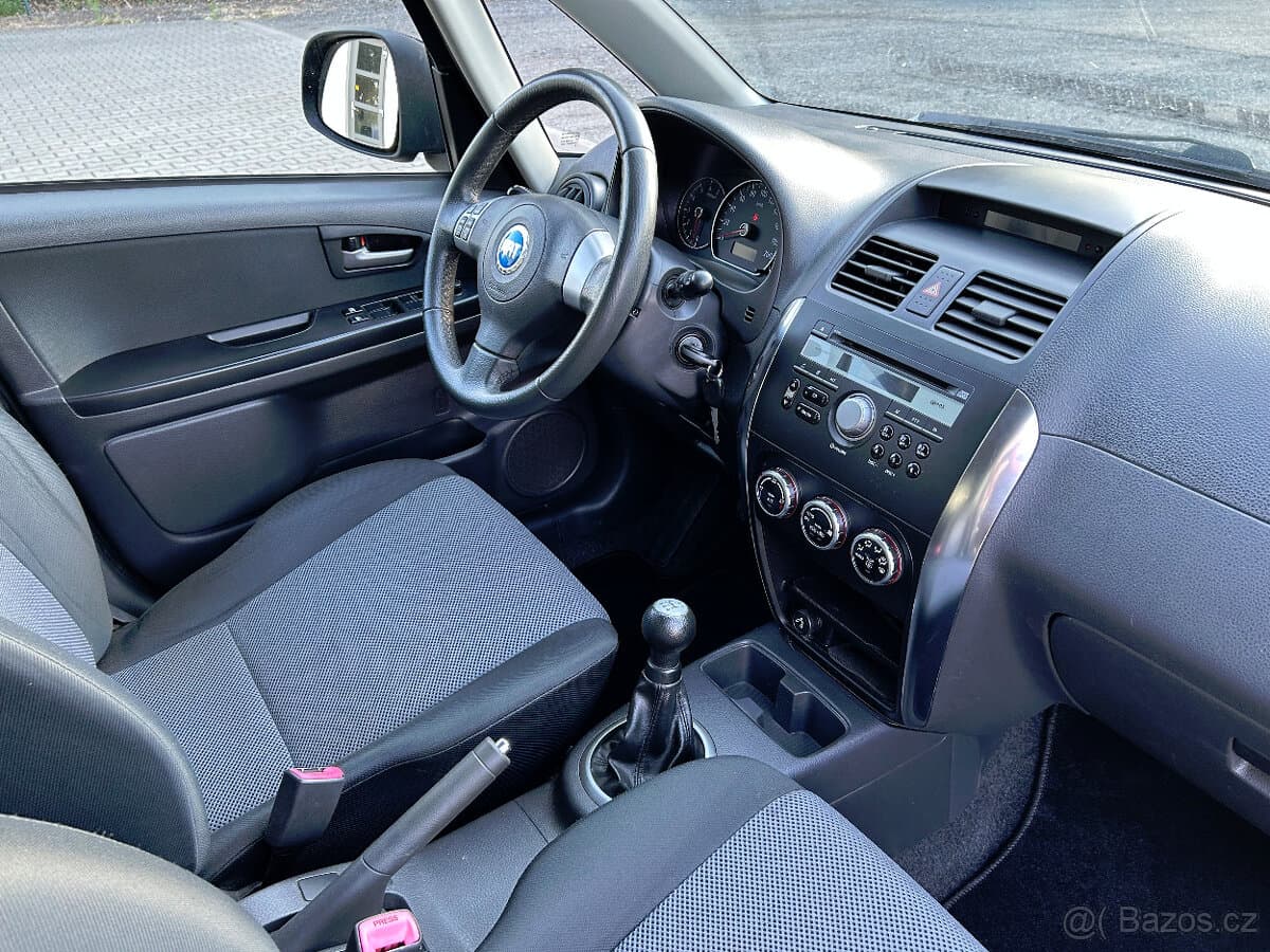 Fiat SEDICI - 10