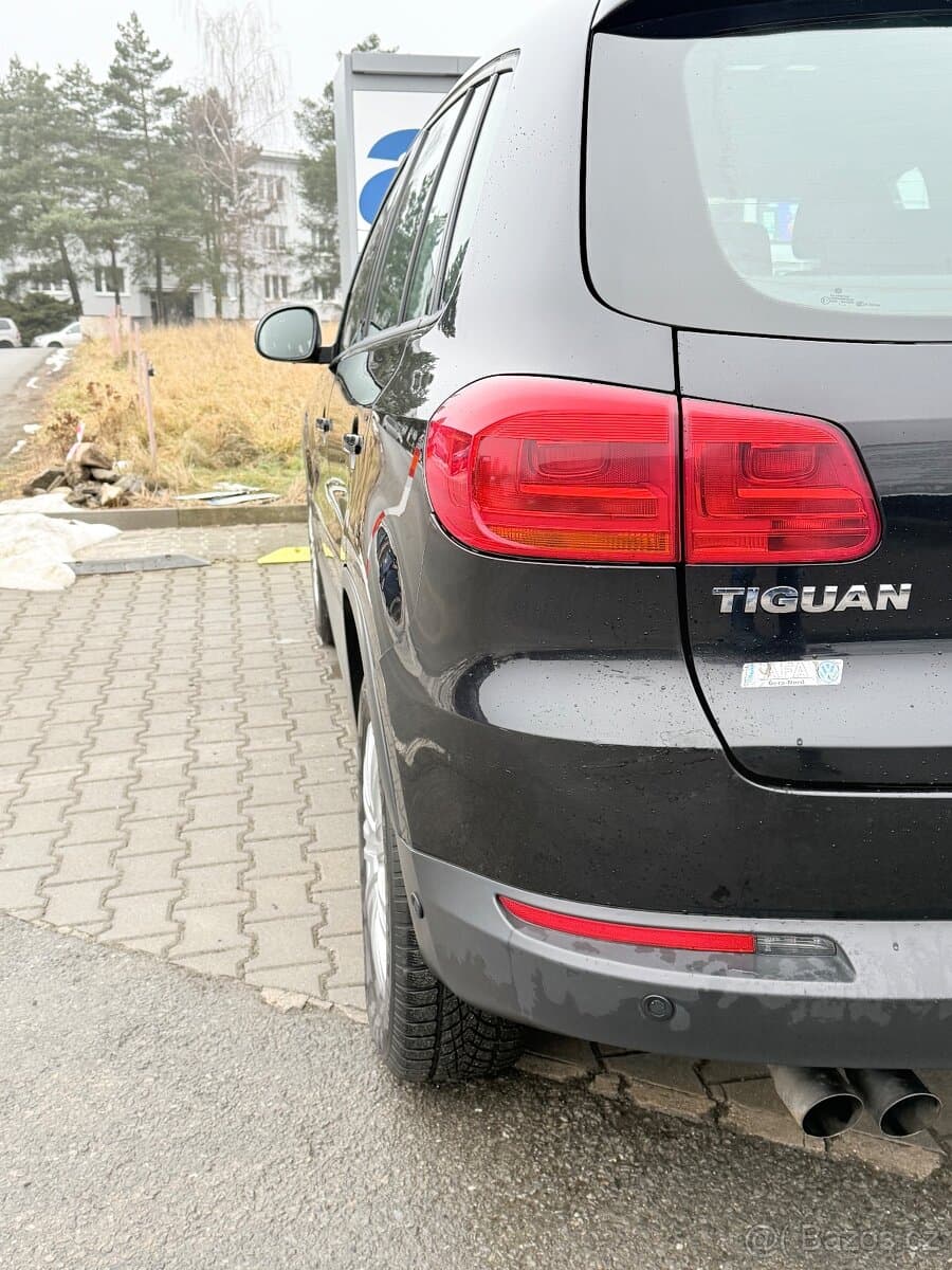 2012 Volkswagen TIGUAN - 10