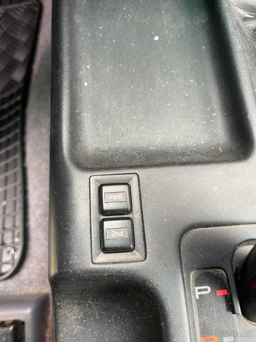 2001 Toyota LAND CRUISER - 10