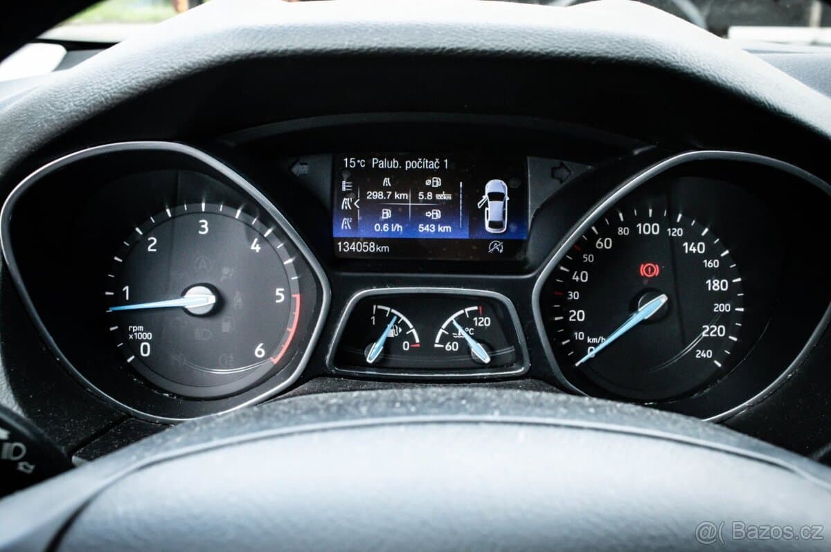 2017 Ford FOCUS - 10
