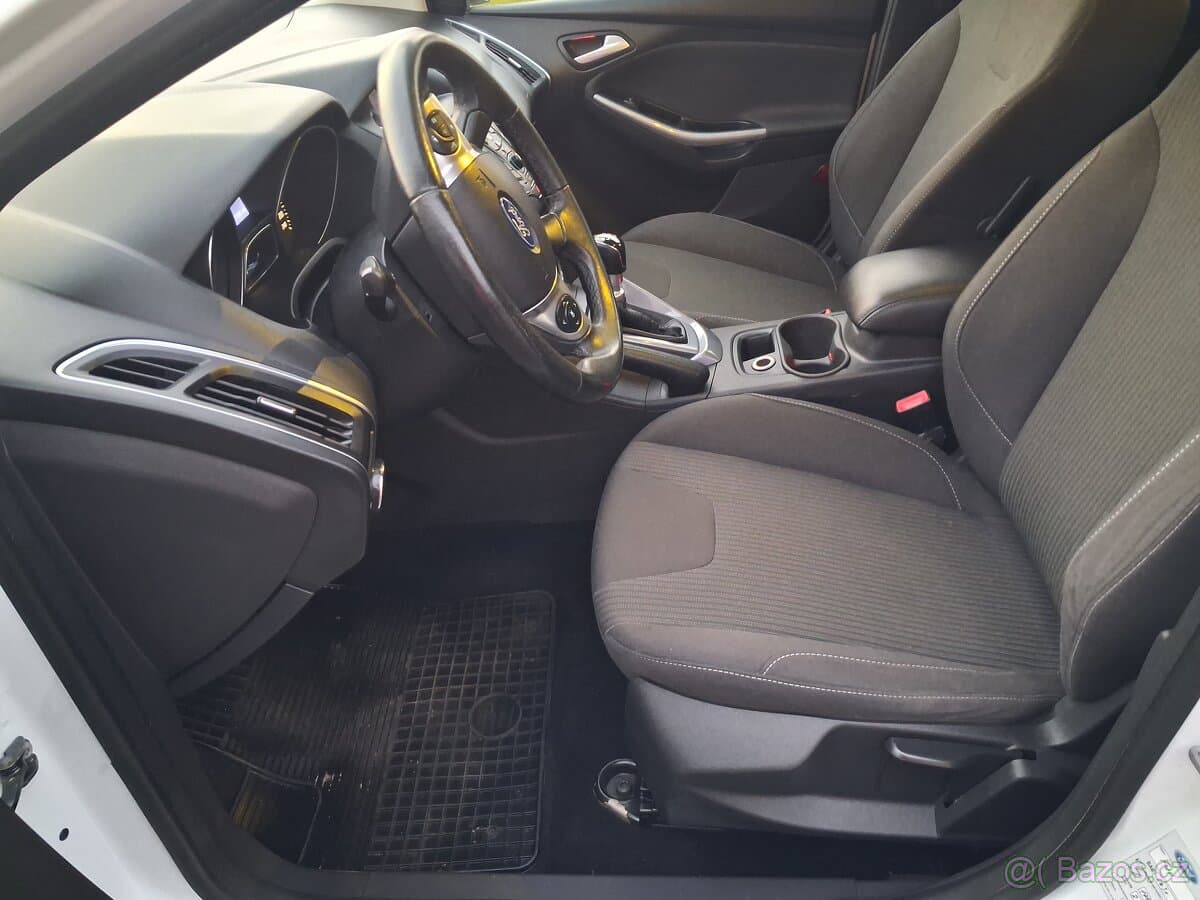 Ford FOCUS - 10