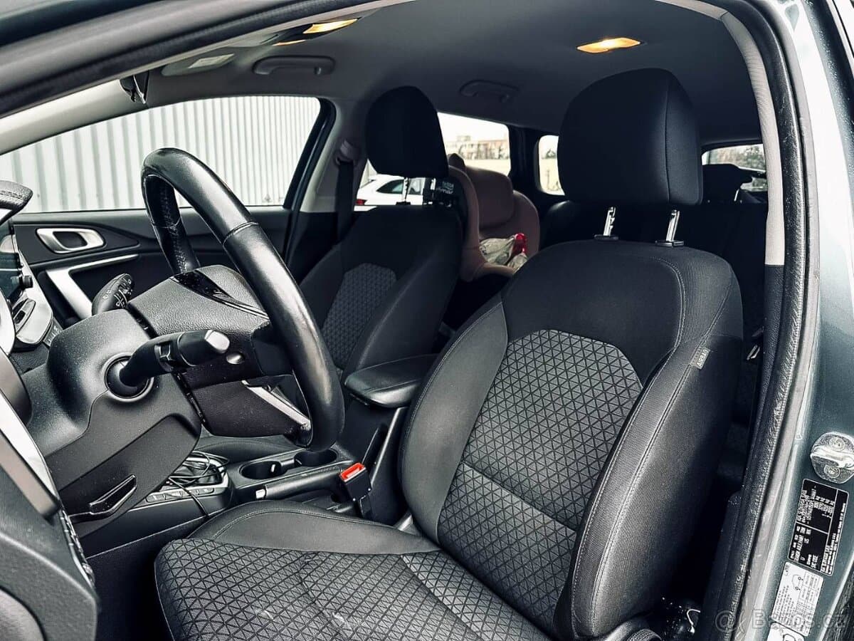 2023 Kia CEE'D - 10