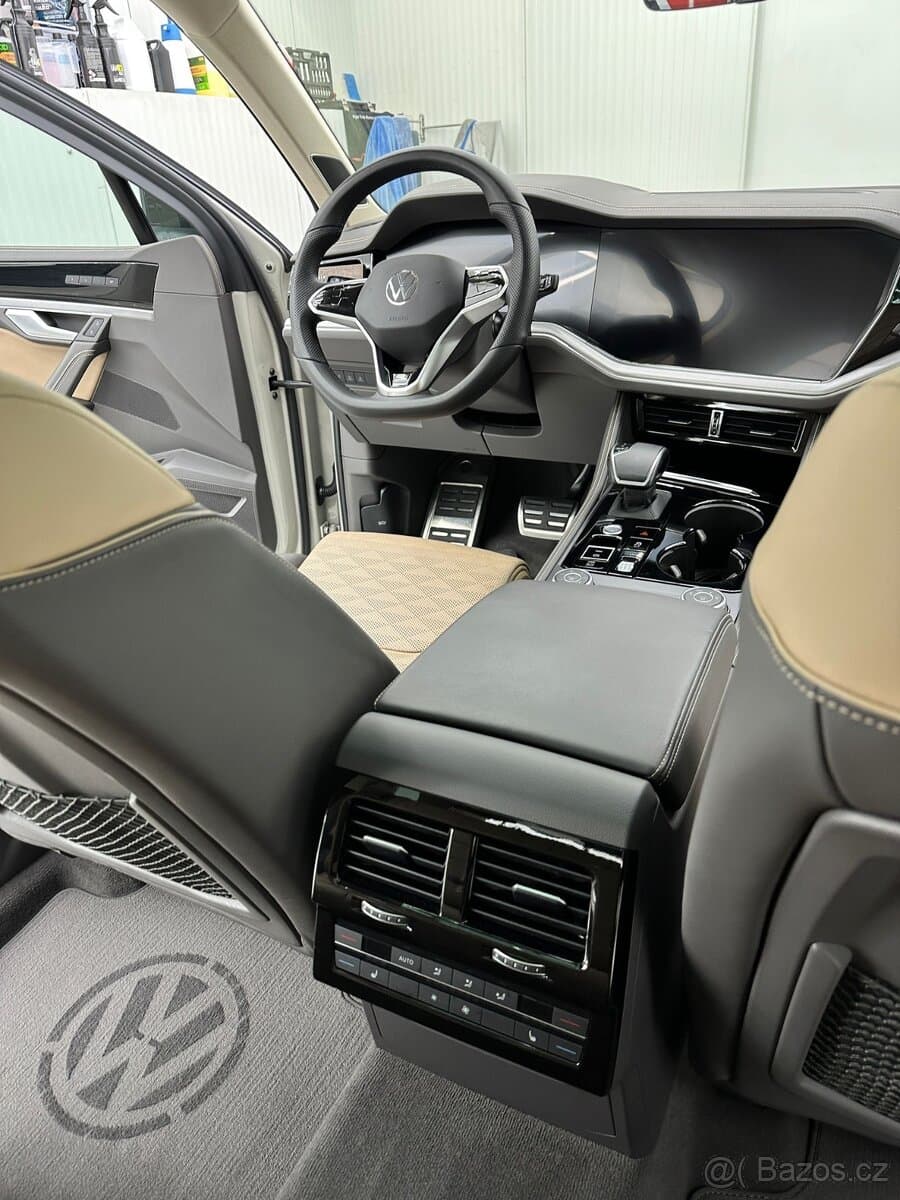 2024 Volkswagen TOUAREG - 10