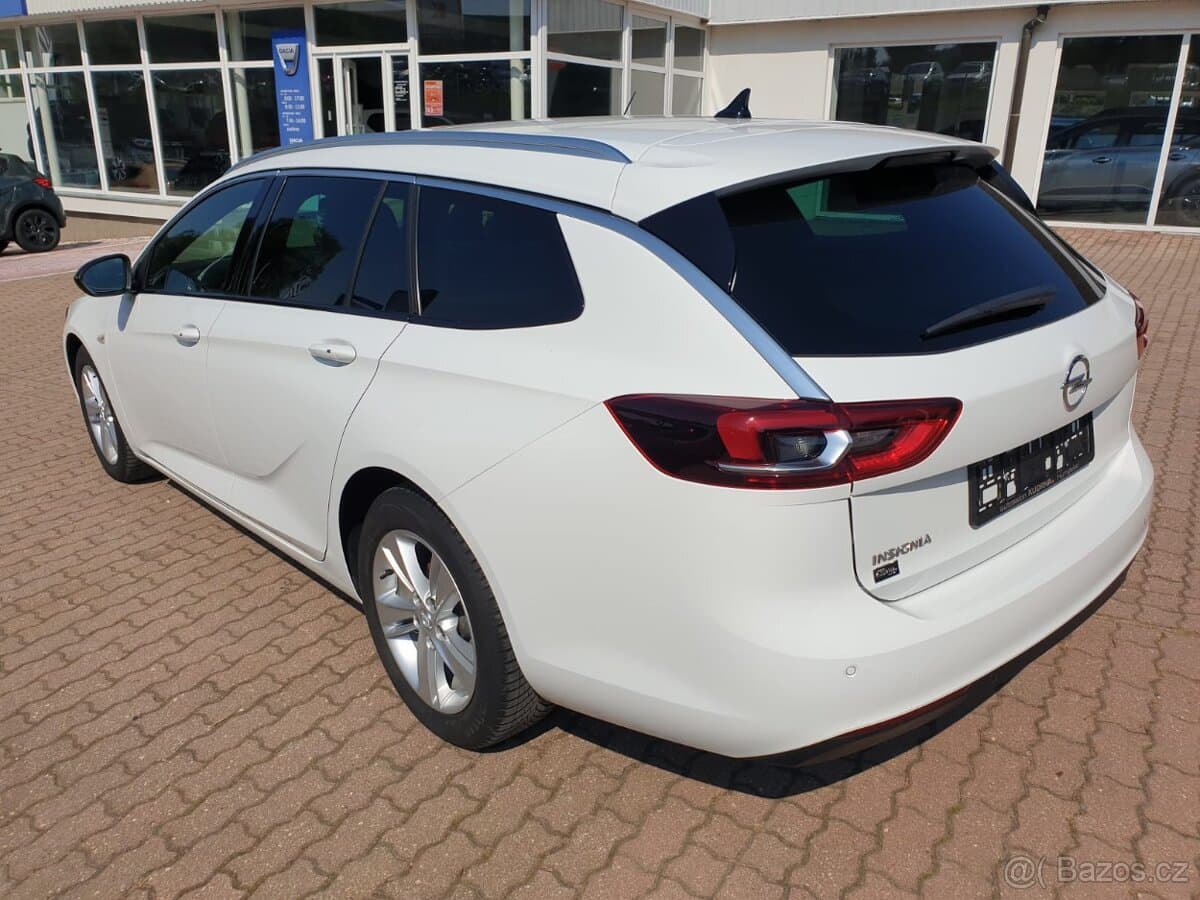 2022 Opel INSIGNIA - 10