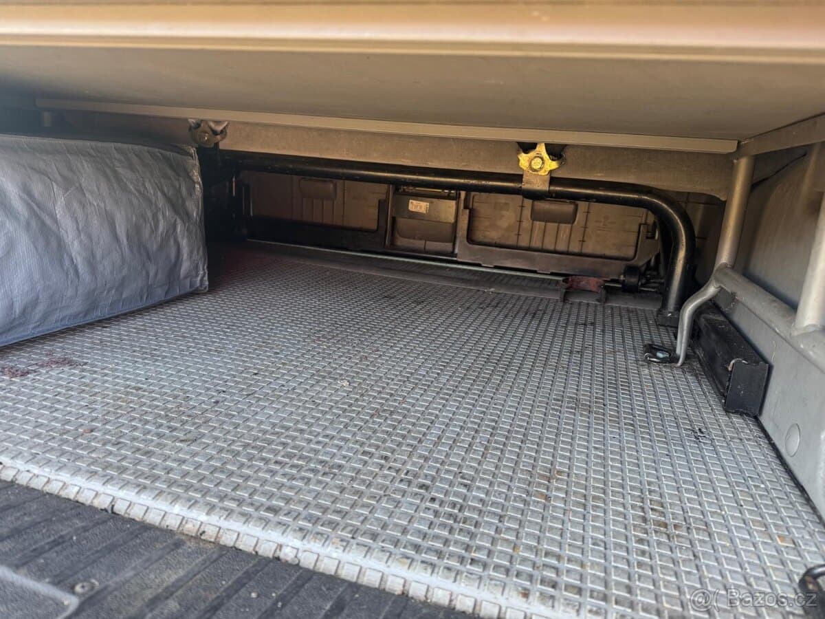 2001 Volkswagen MULTIVAN - 10