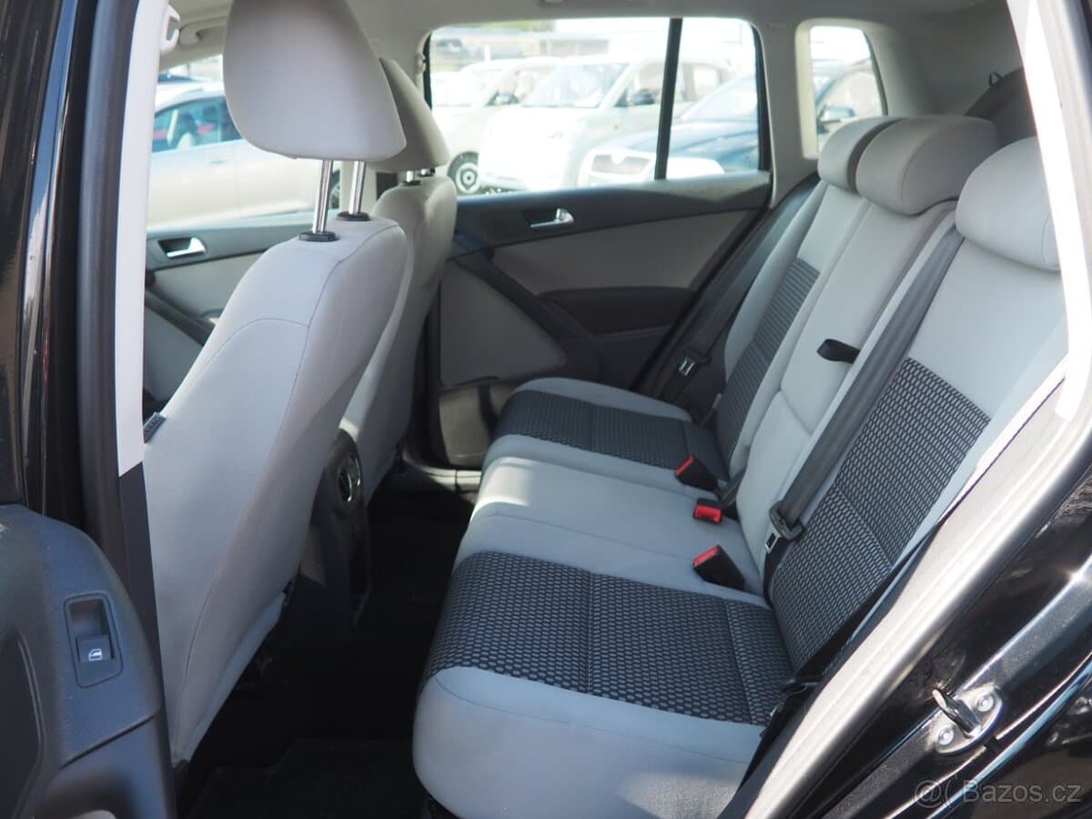 2010 Volkswagen TIGUAN - 10