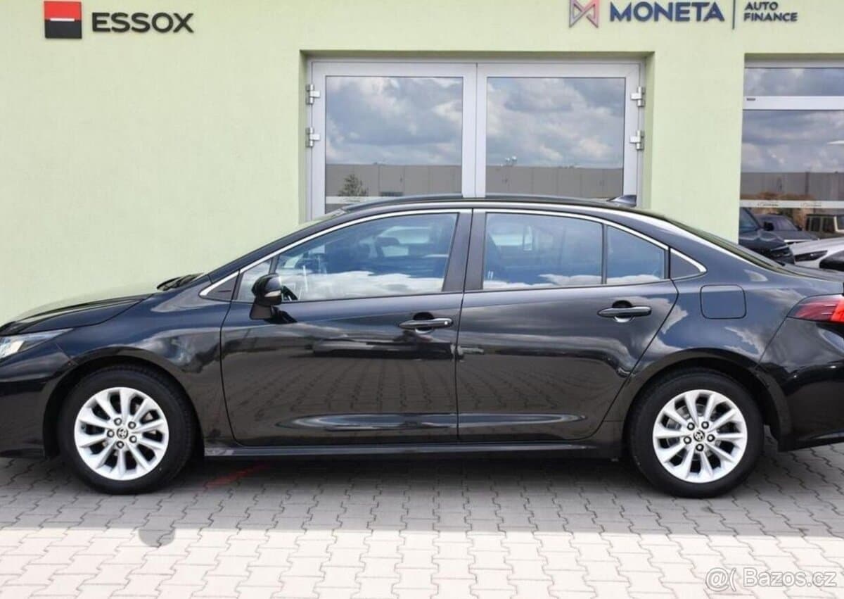 2023 Toyota COROLLA - 10