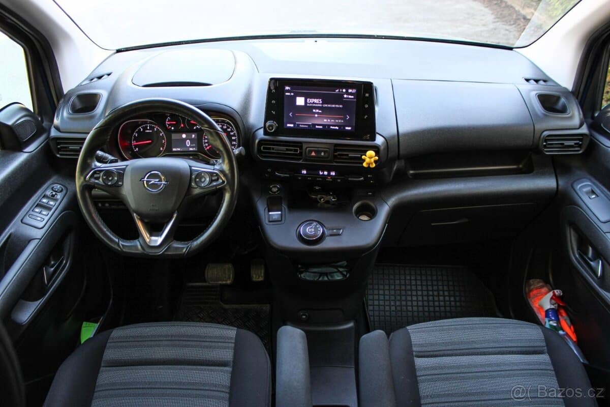 2022 Opel COMBO - 10