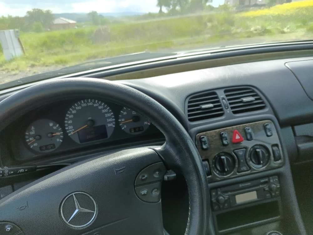 1999 Mercedes-Benz CLK - 10