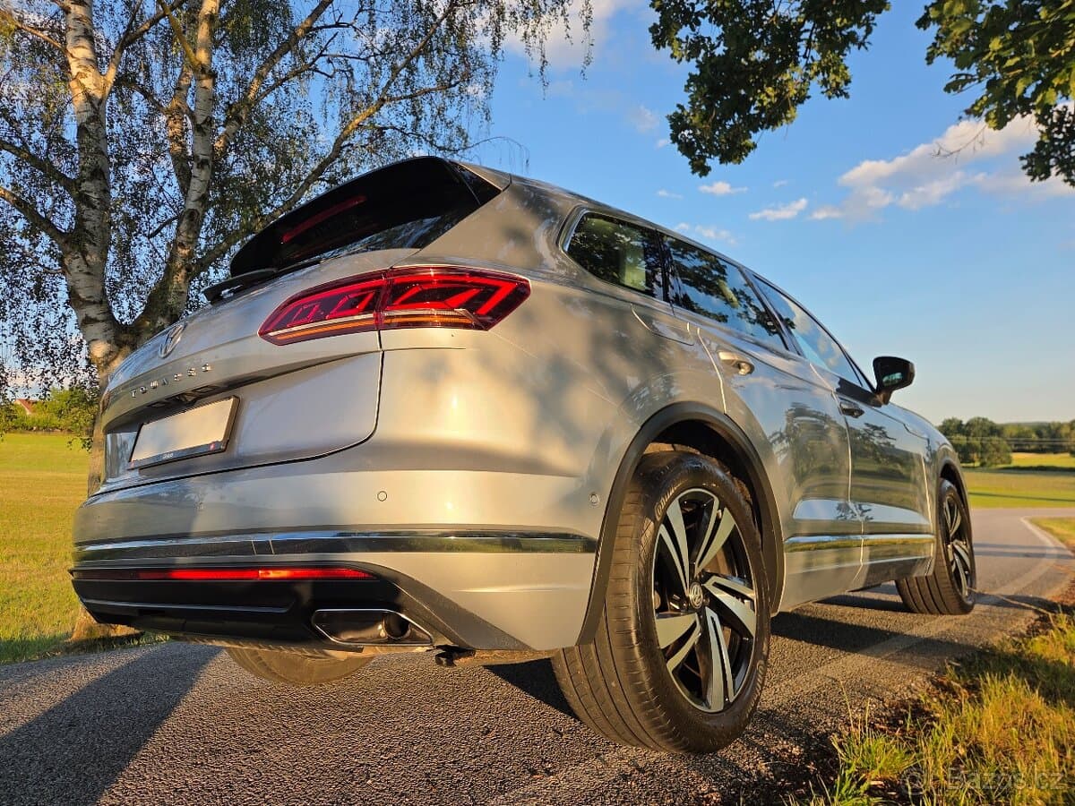 2018 Volkswagen TOUAREG - 10