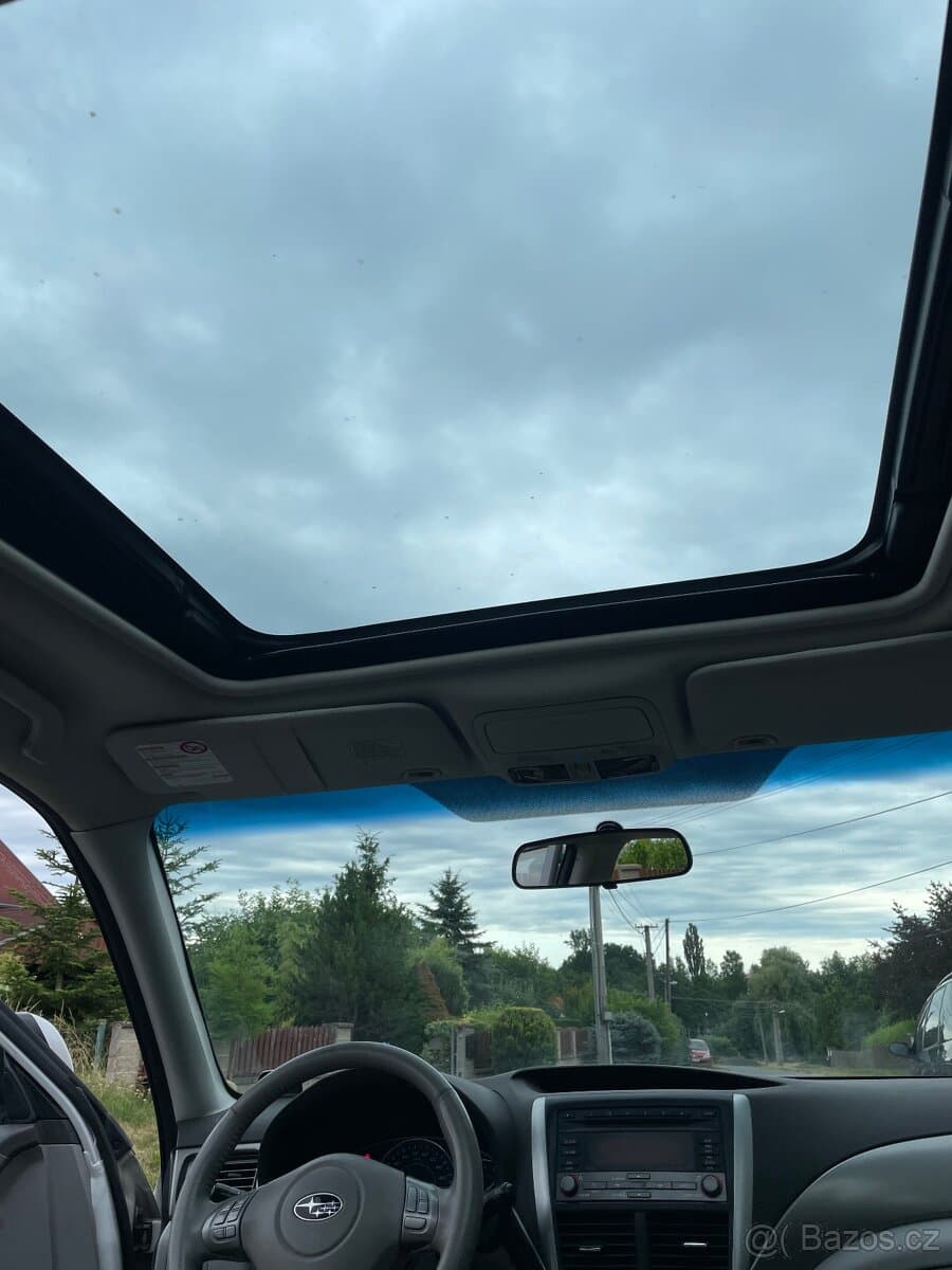 2011 Subaru FORESTER - 10
