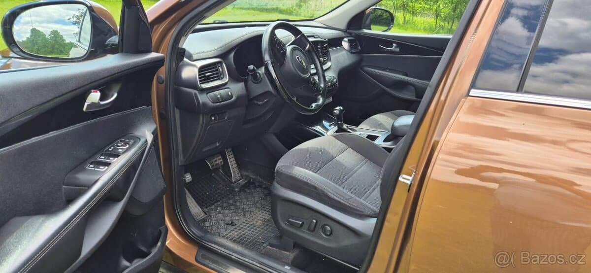 Kia SORENTO - 10