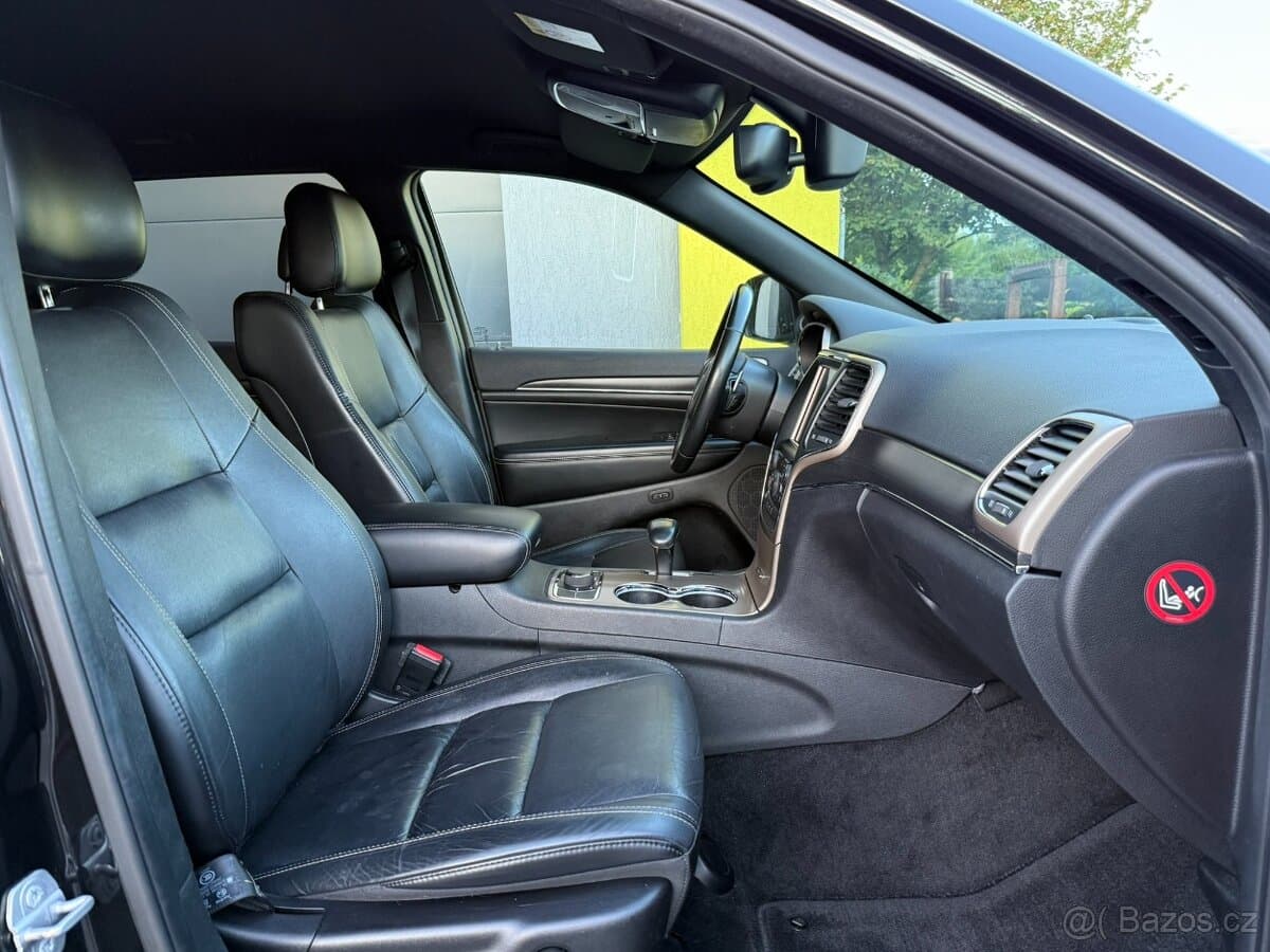 2015 Jeep CHEROKEE - 10